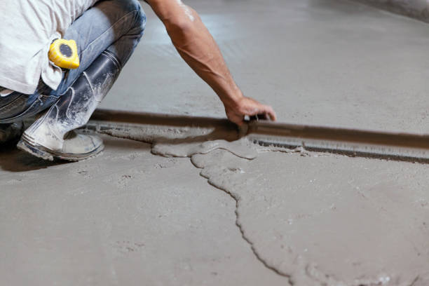Best Affordable Concrete Contractor  in Wellsville, MO