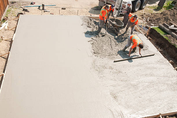 Best Concrete Driveway Repair Near Me  in Wellsville, MO