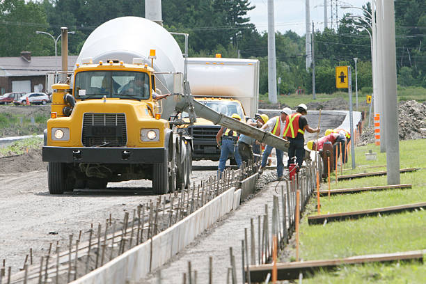 Best Concrete Driveway Installation  in Wellsville, MO